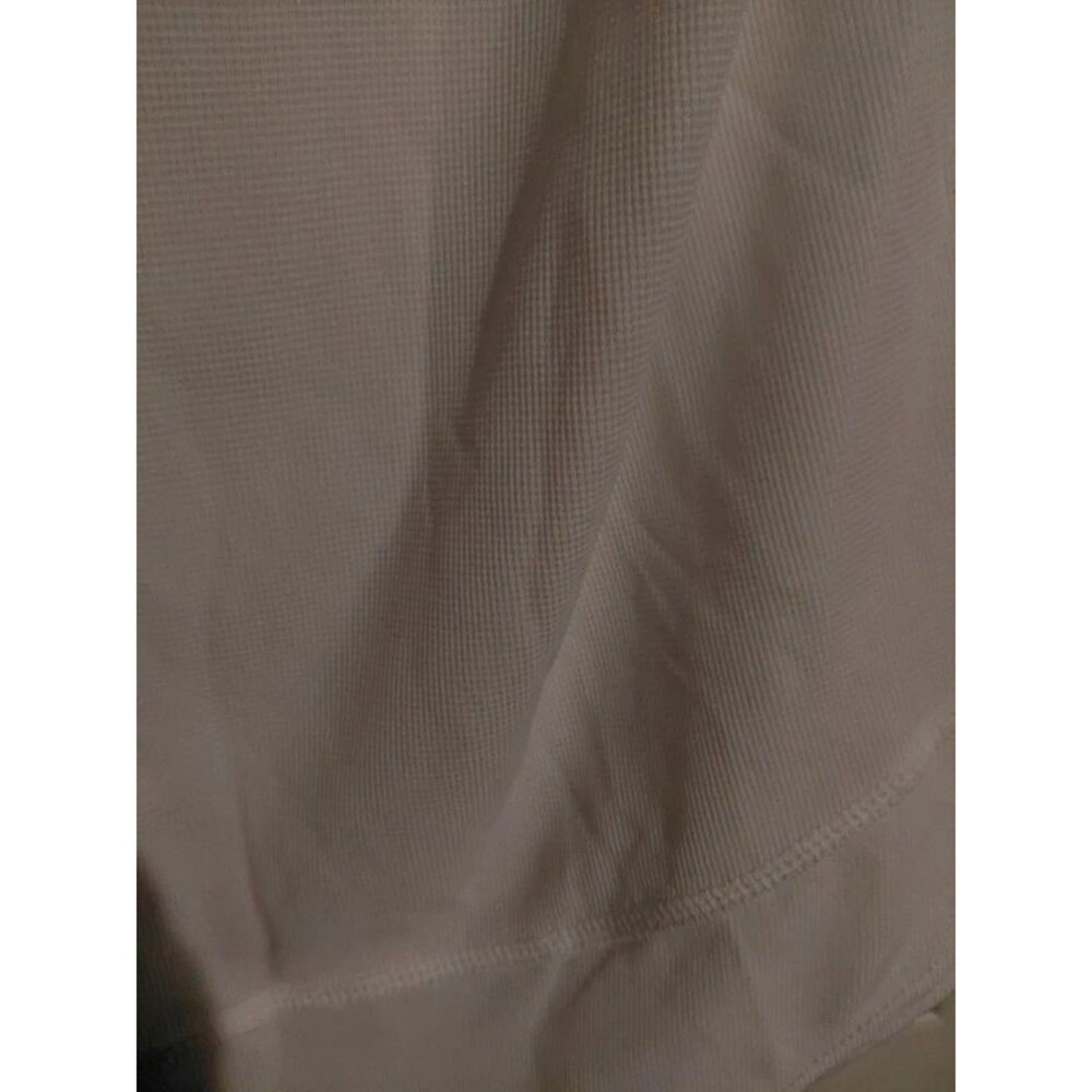White top - Picture 8 of 9